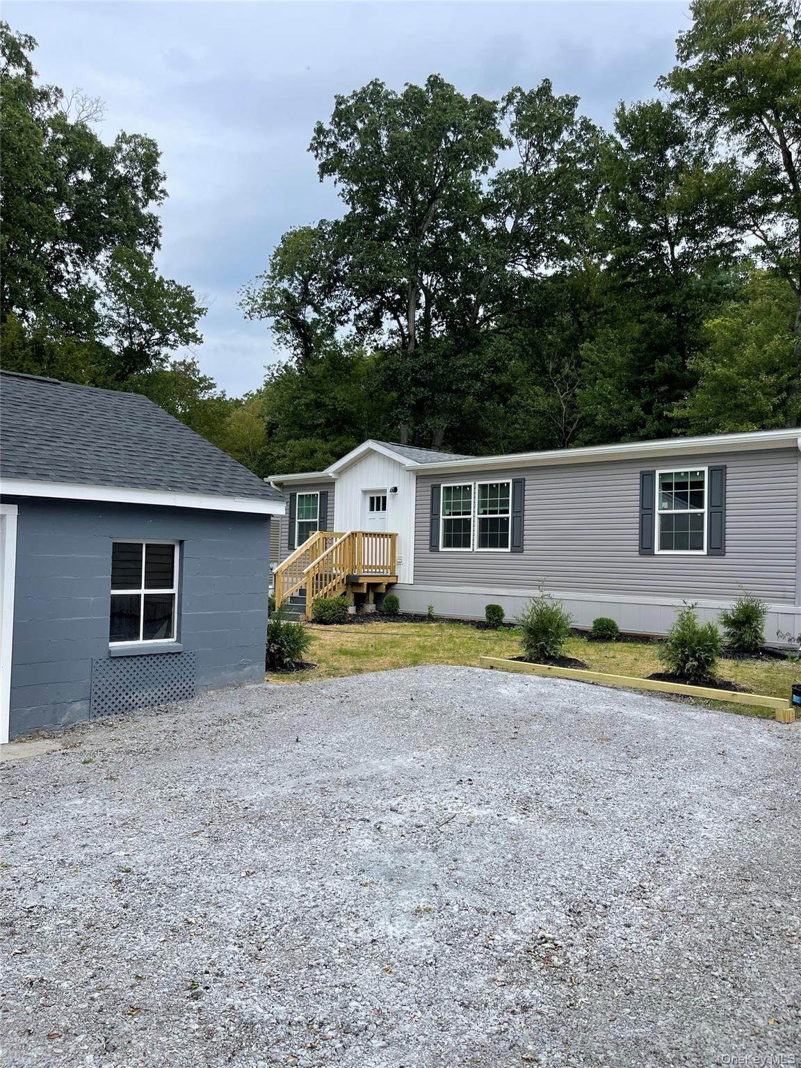 9 Odell – For Sale photo 31