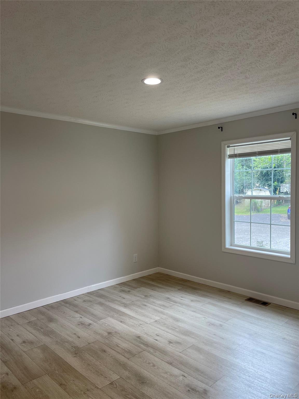 9 Odell – For Sale photo 10