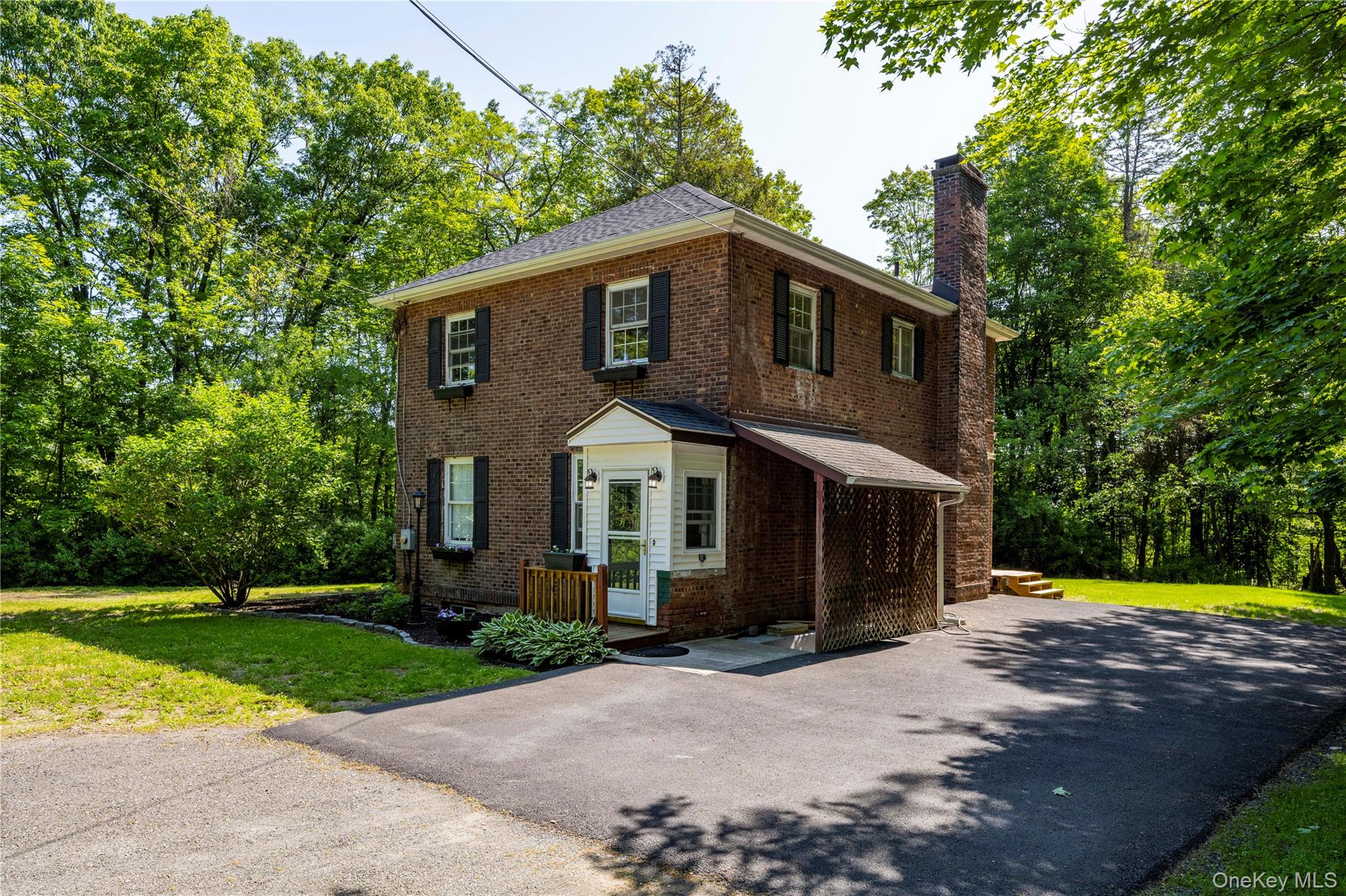 43 Leslie Road – For Sale