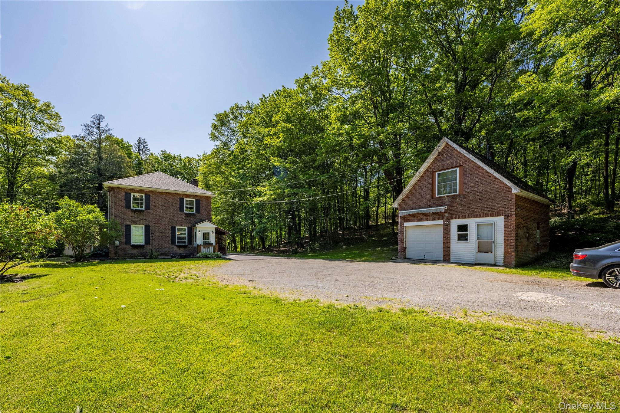 43 Leslie Road – For Sale photo 4