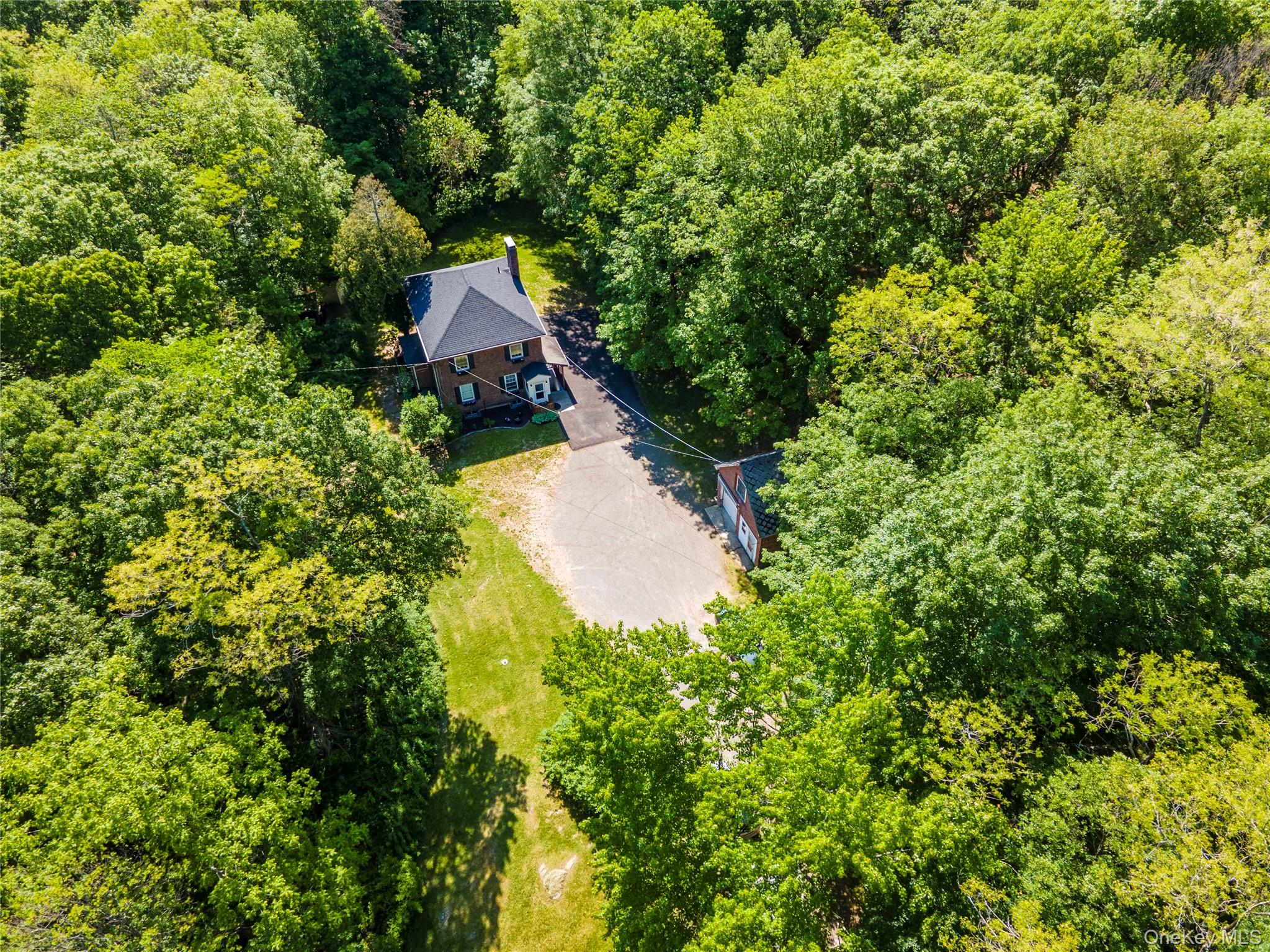 43 Leslie Road – For Sale photo 2