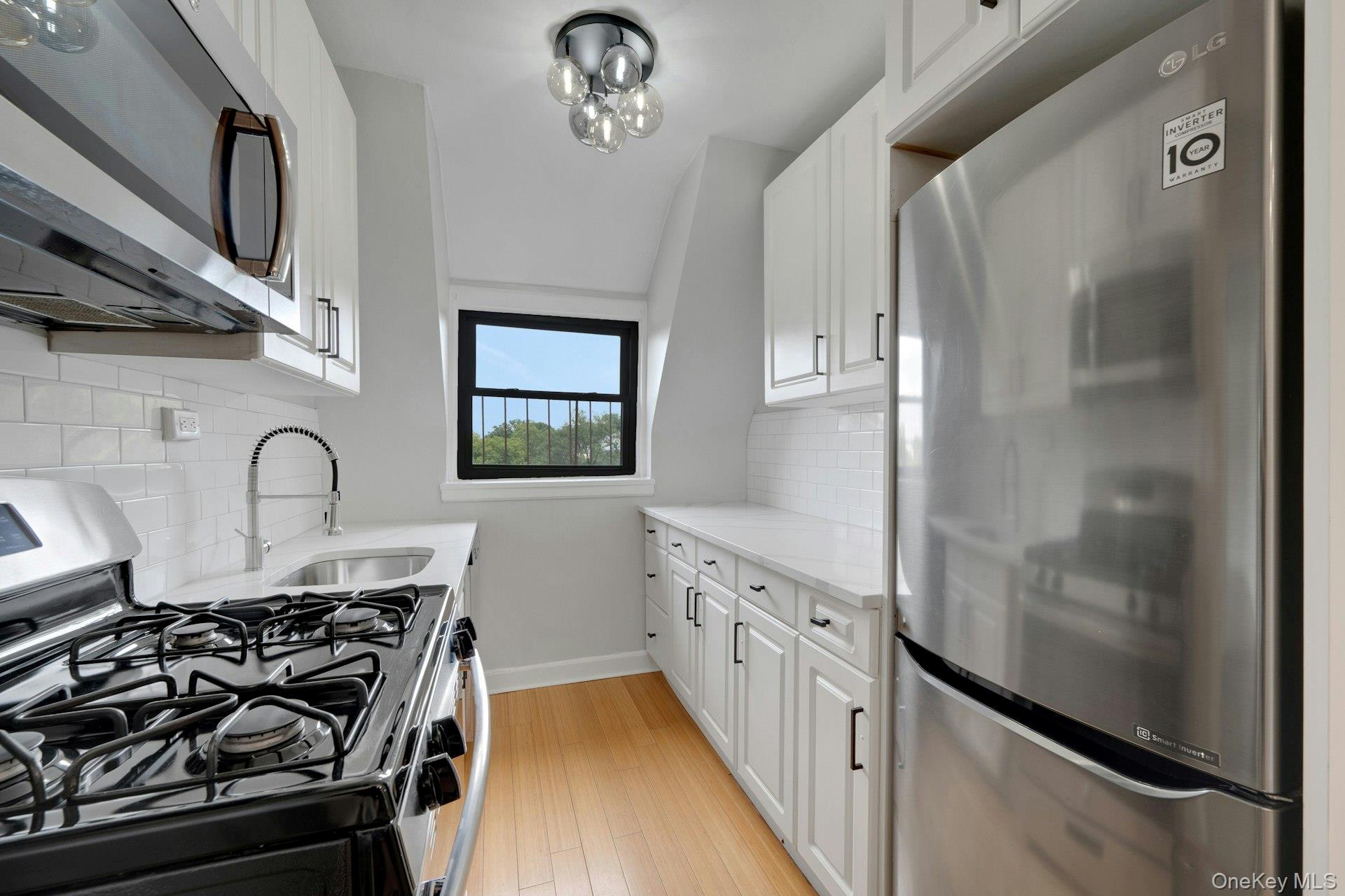 64 Kensington Road, Unit 3B photo 9