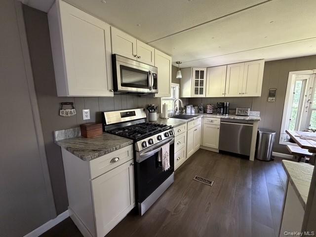 10 Lakeview Road – For Sale photo 22