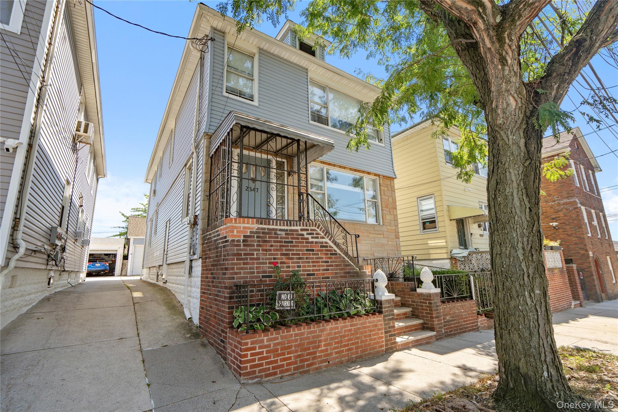 2347 125th Street – For Sale