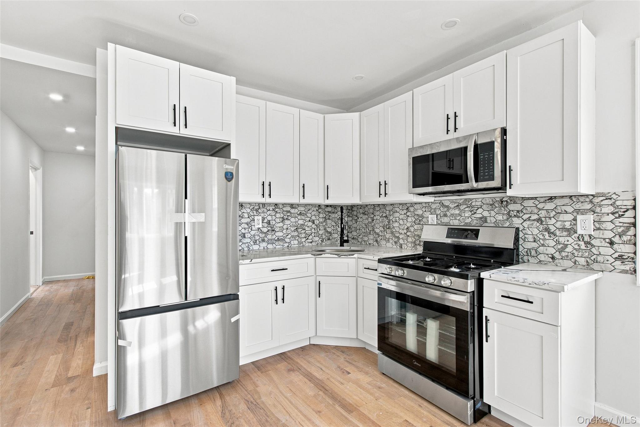187-12 Mangin Ave – For Sale photo 6