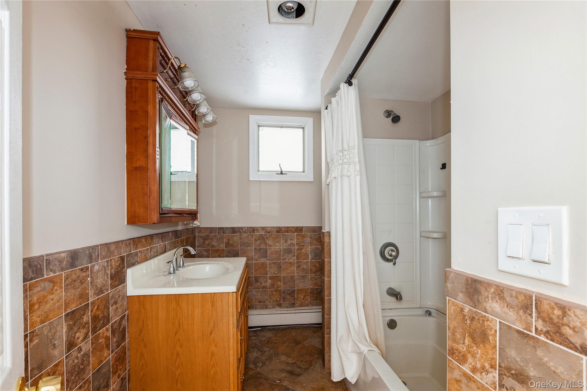 3955 South Street – For Sale photo 19