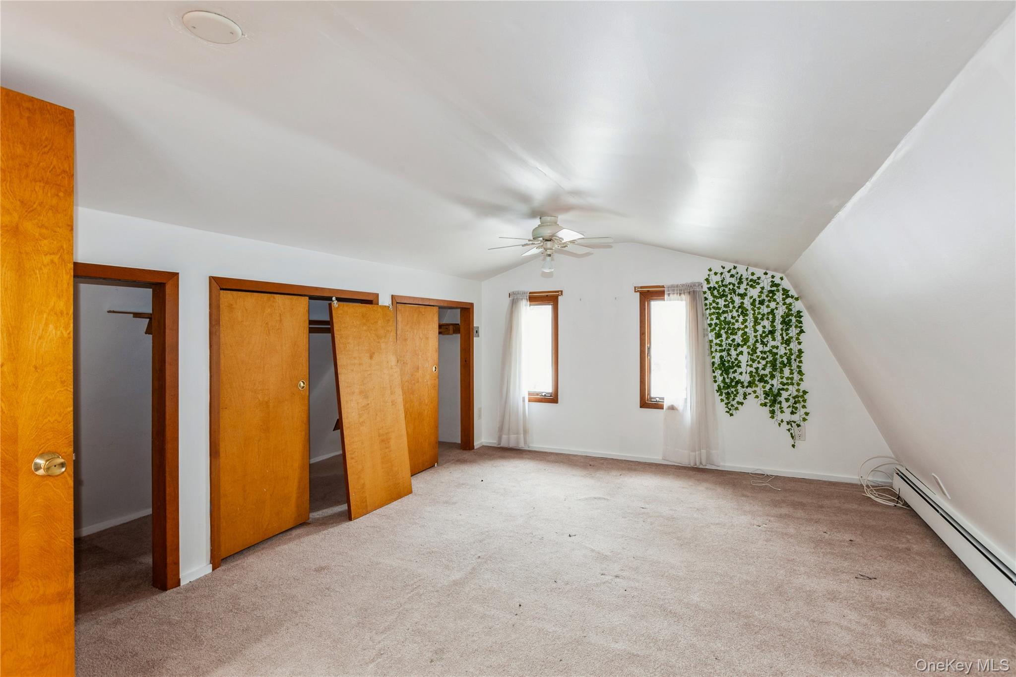 3955 South Street – For Sale photo 14