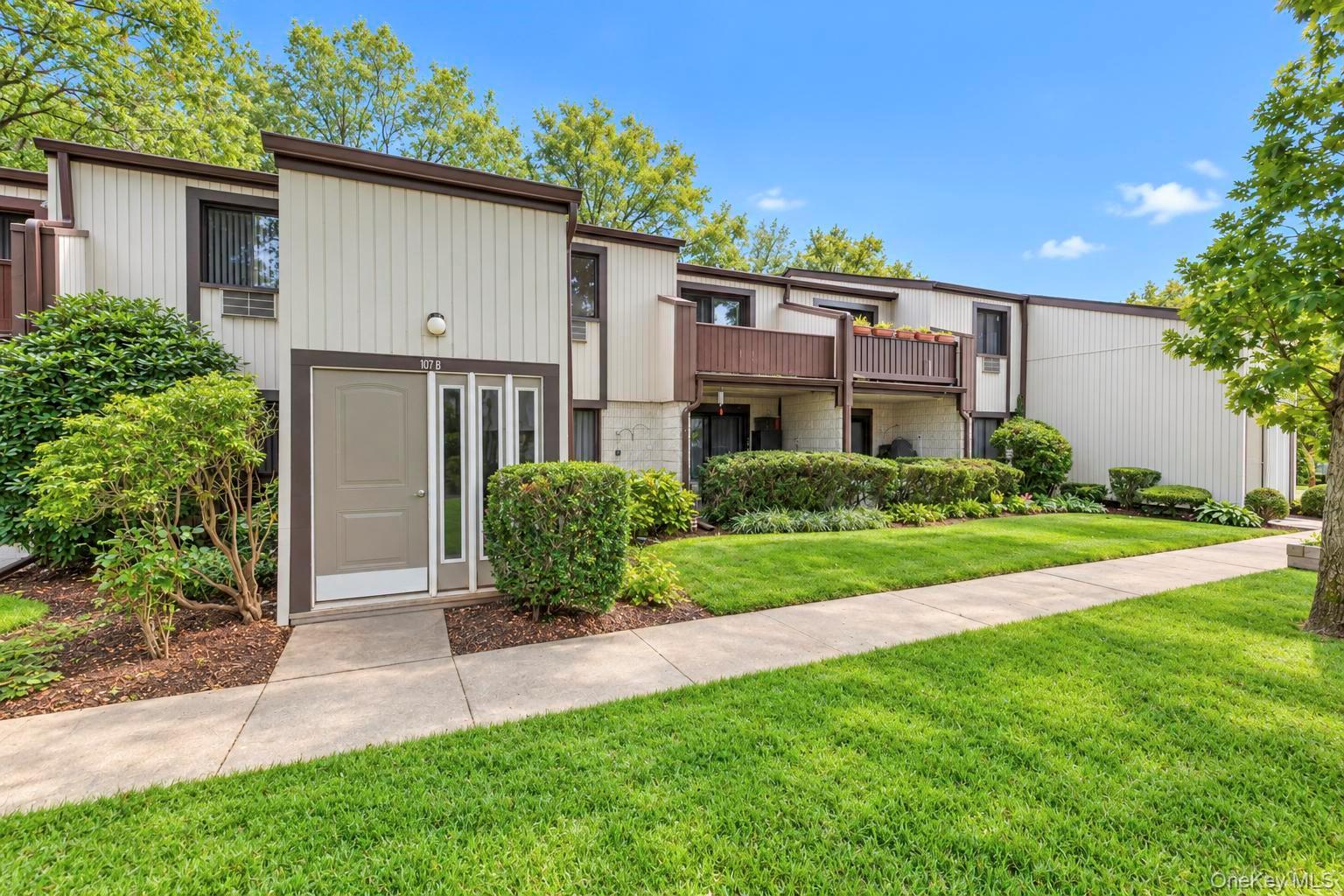 107 Richmond Boulevard, Unit 4B photo 4