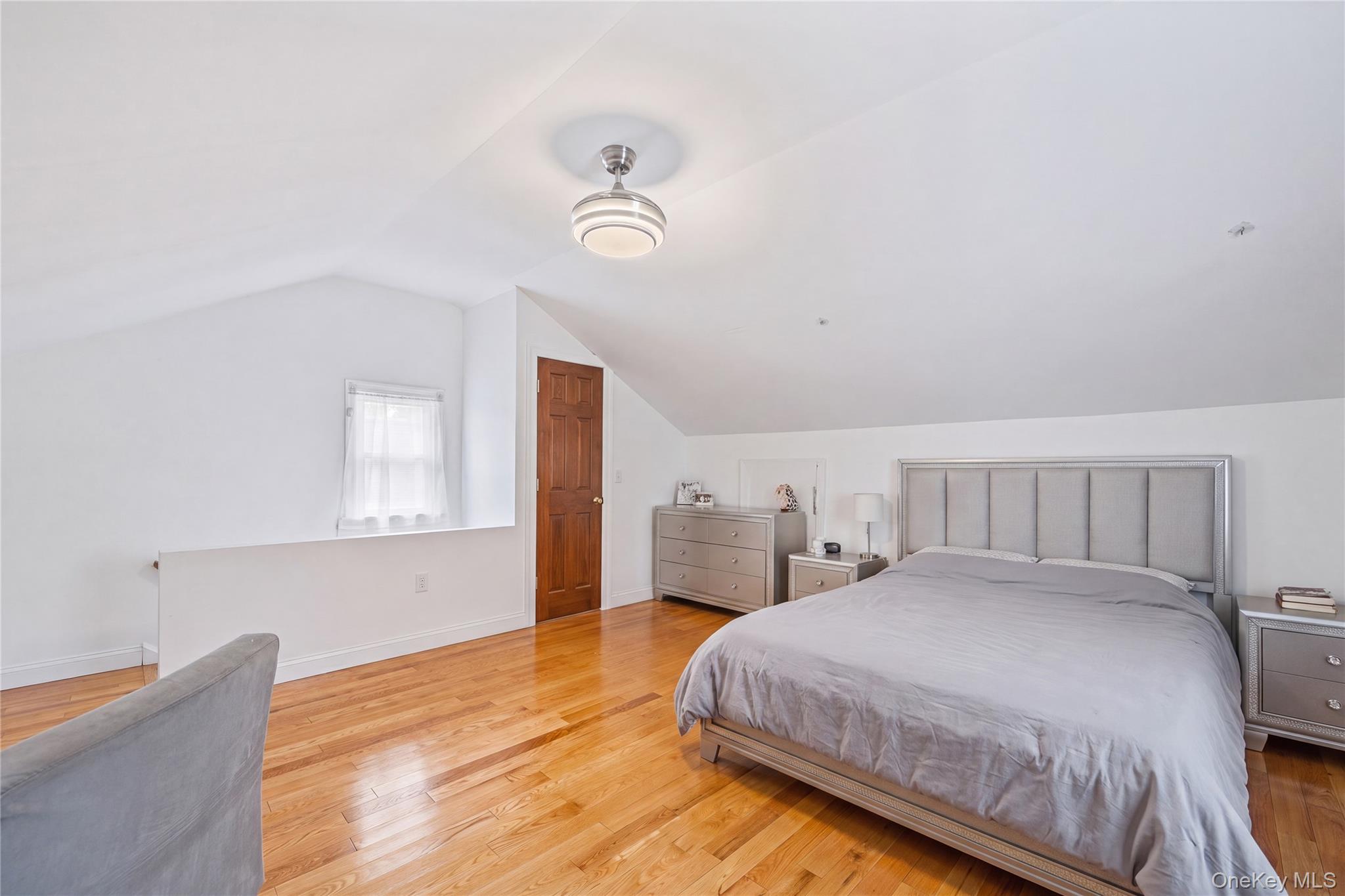 432 Bedford Avenue – For Sale photo 22