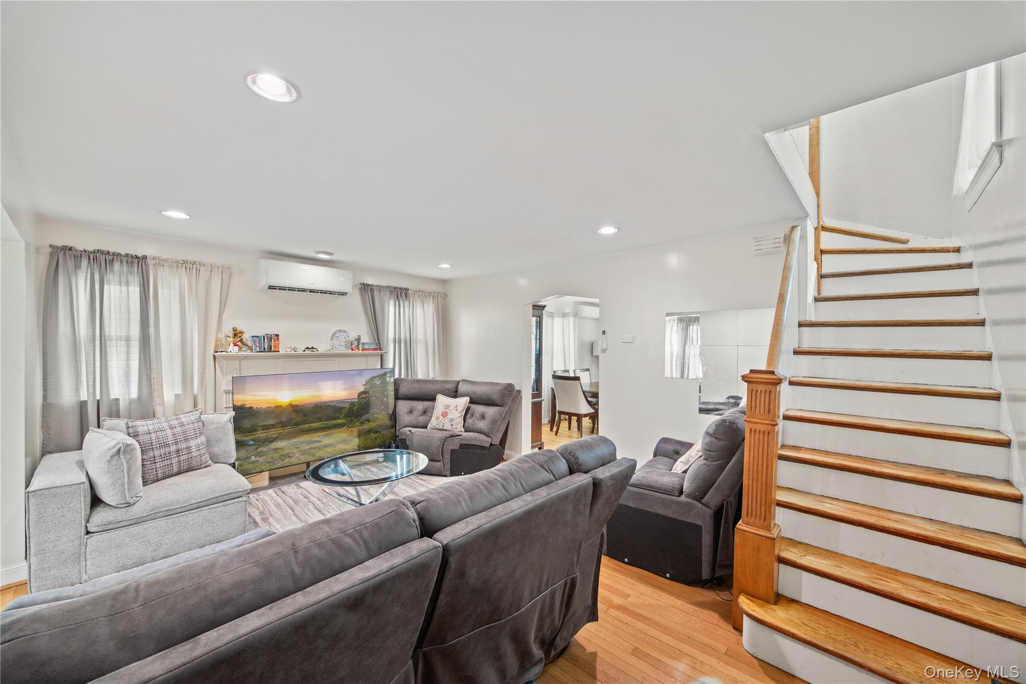 432 Bedford Avenue – For Sale photo 5