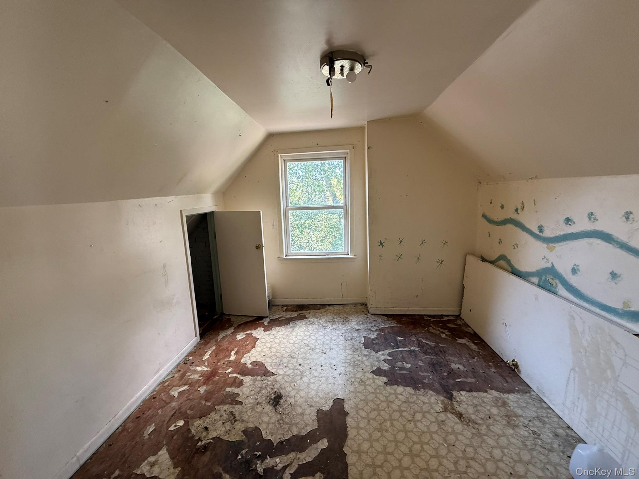 332 S 6th Avenue – For Sale photo 11