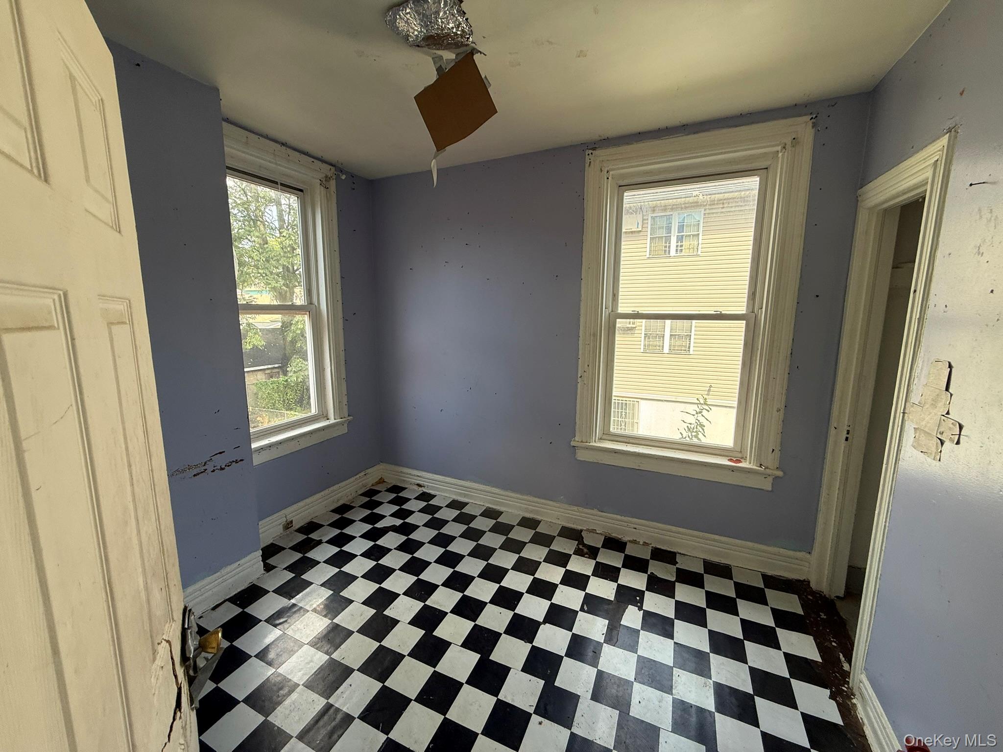 332 S 6th Avenue – For Sale photo 9