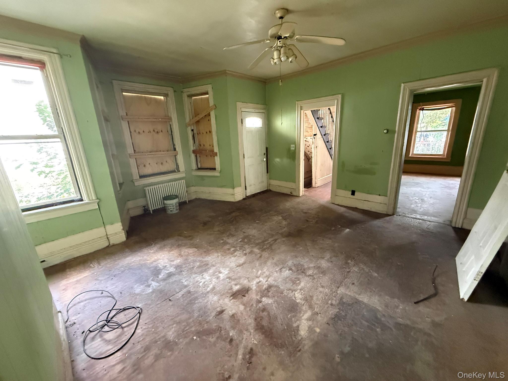 332 S 6th Avenue – For Sale photo 3