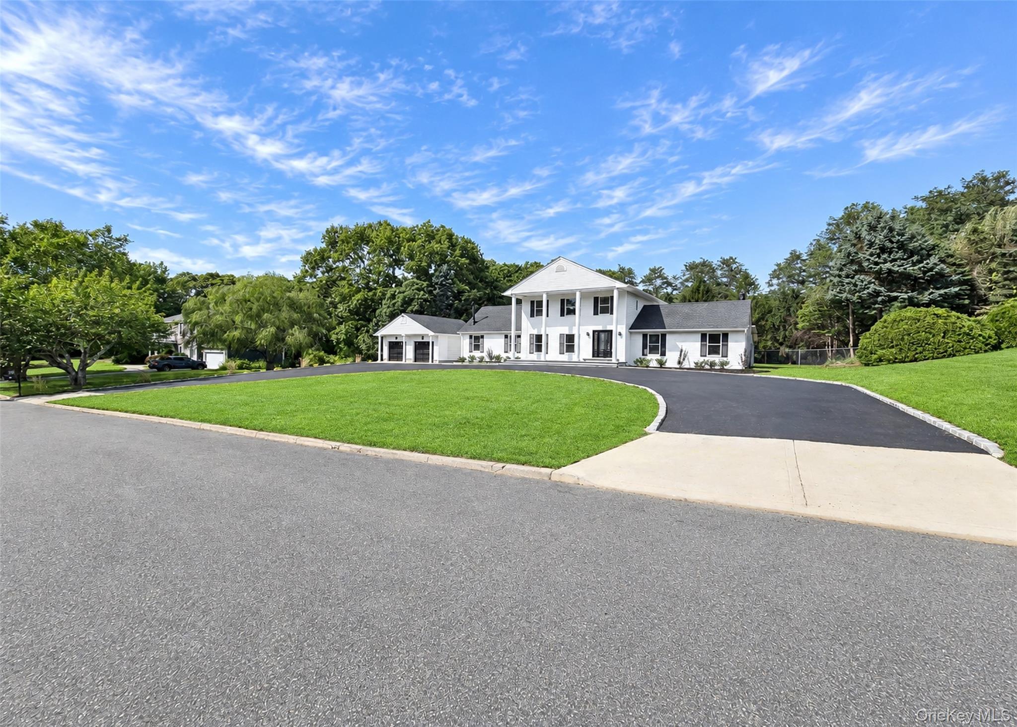 19 Victoria Lane – For Sale photo 2