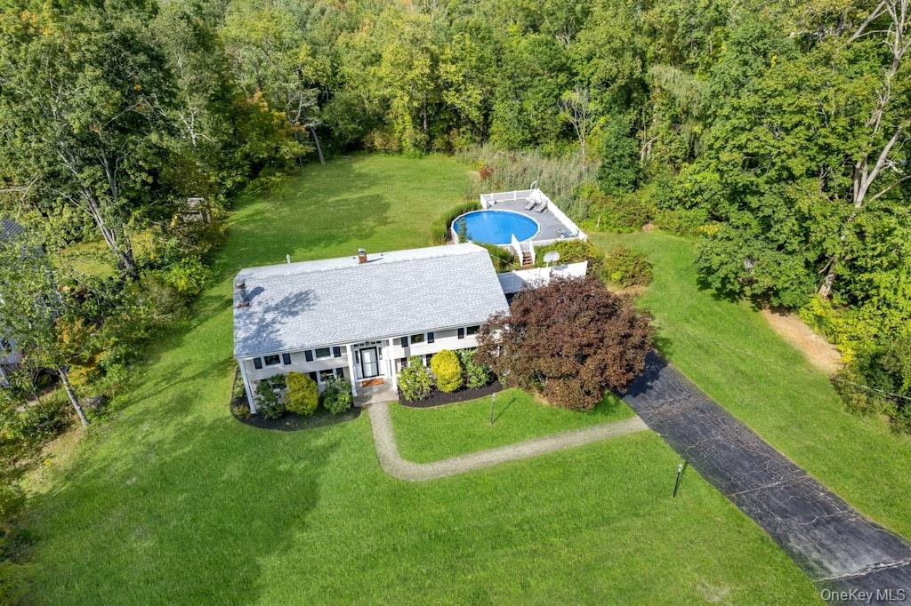 142 Loder Road – For Sale photo 2