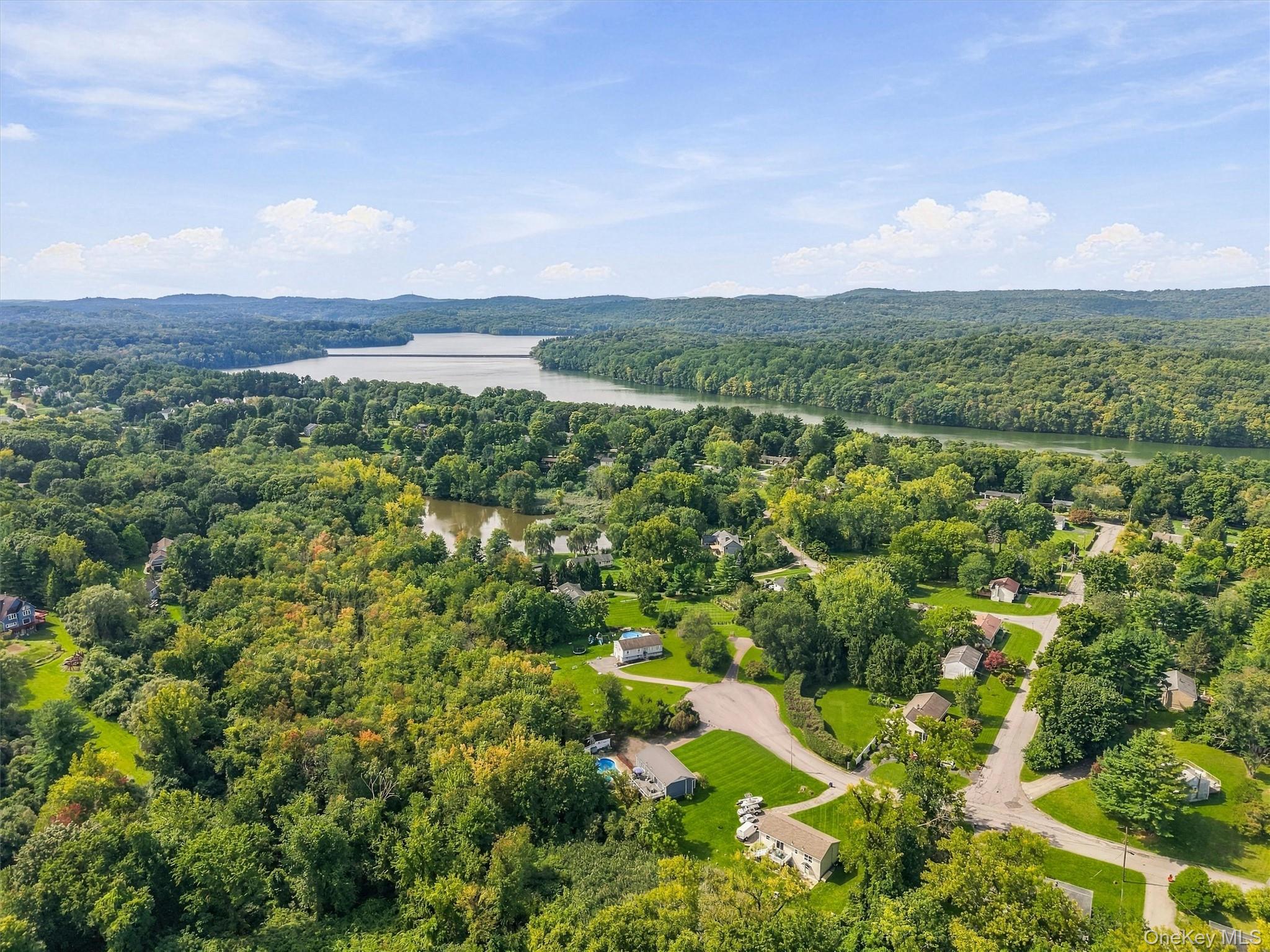 77 Robin Drive – For Sale photo 39