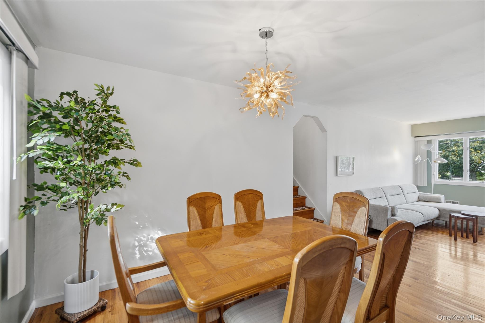 5 Lansing Lane – For Sale photo 8