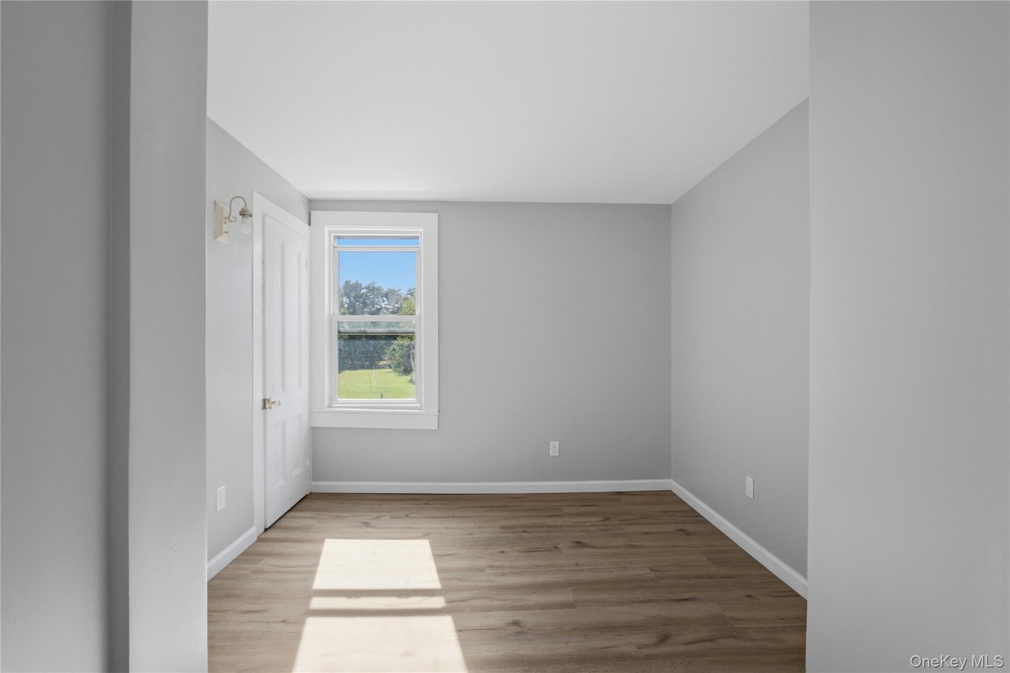 10 Jones Street – For Sale photo 11