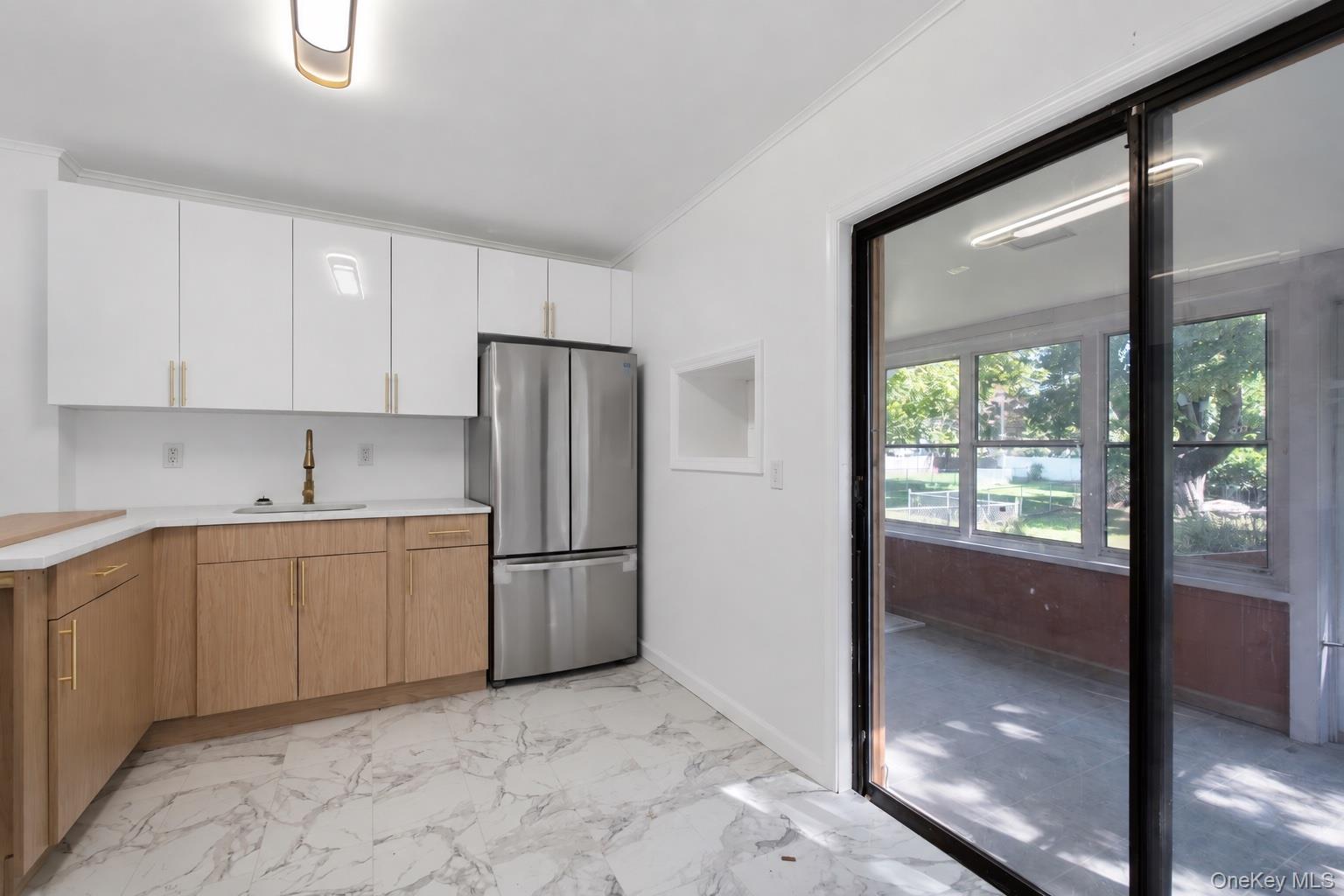 10 Jones Street – For Sale photo 6
