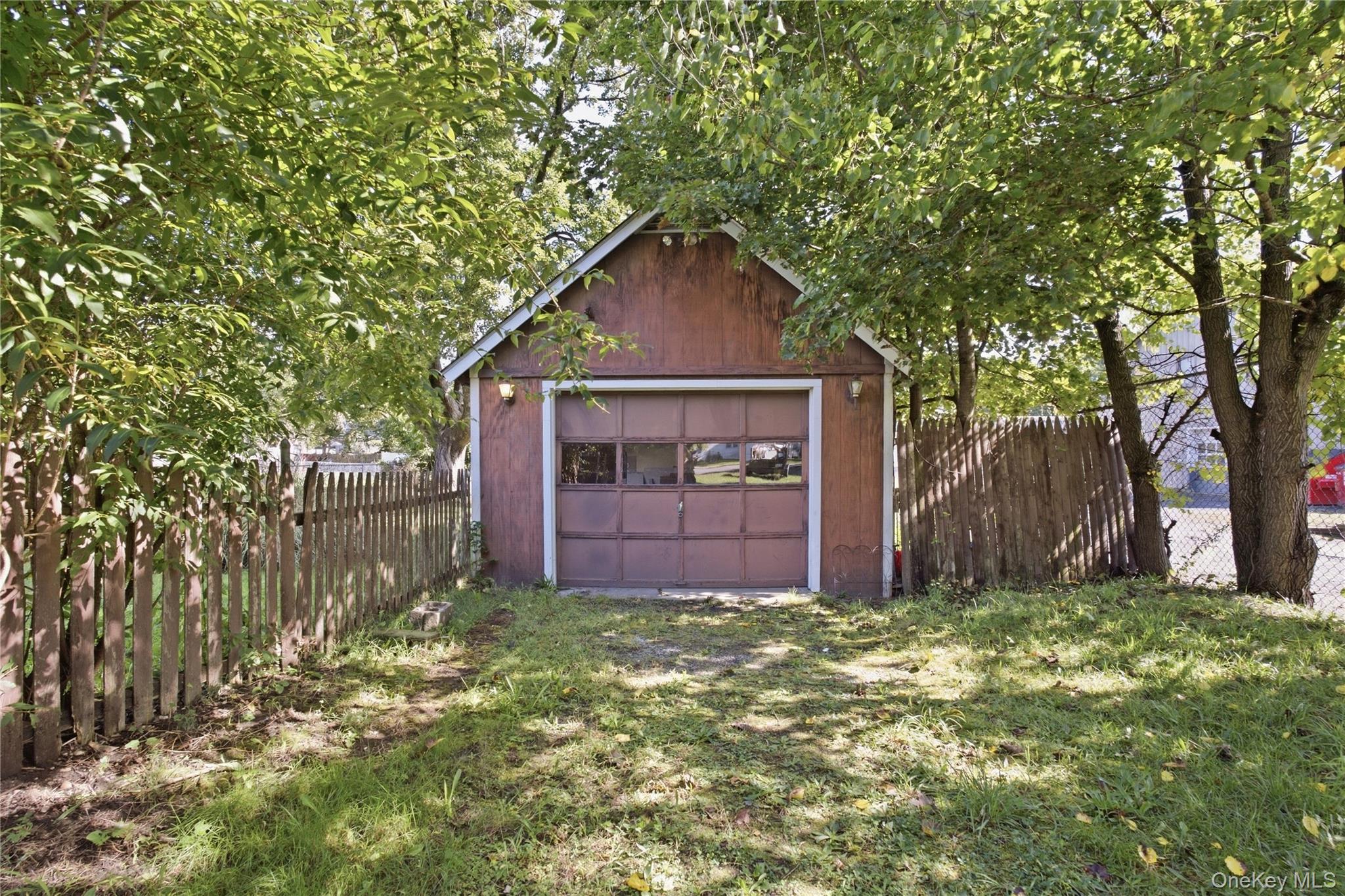 10 Jones Street – For Sale photo 15