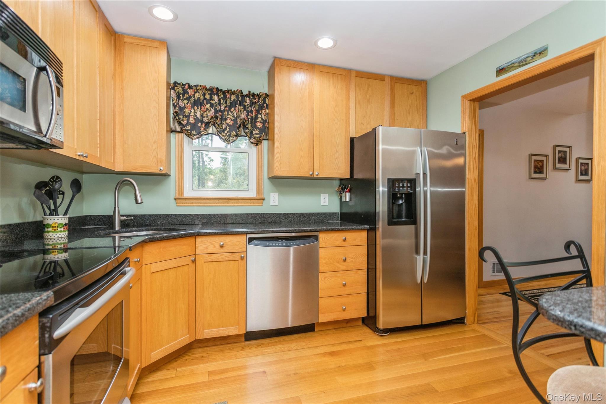 252 Buttonwood Avenue – For Sale photo 13