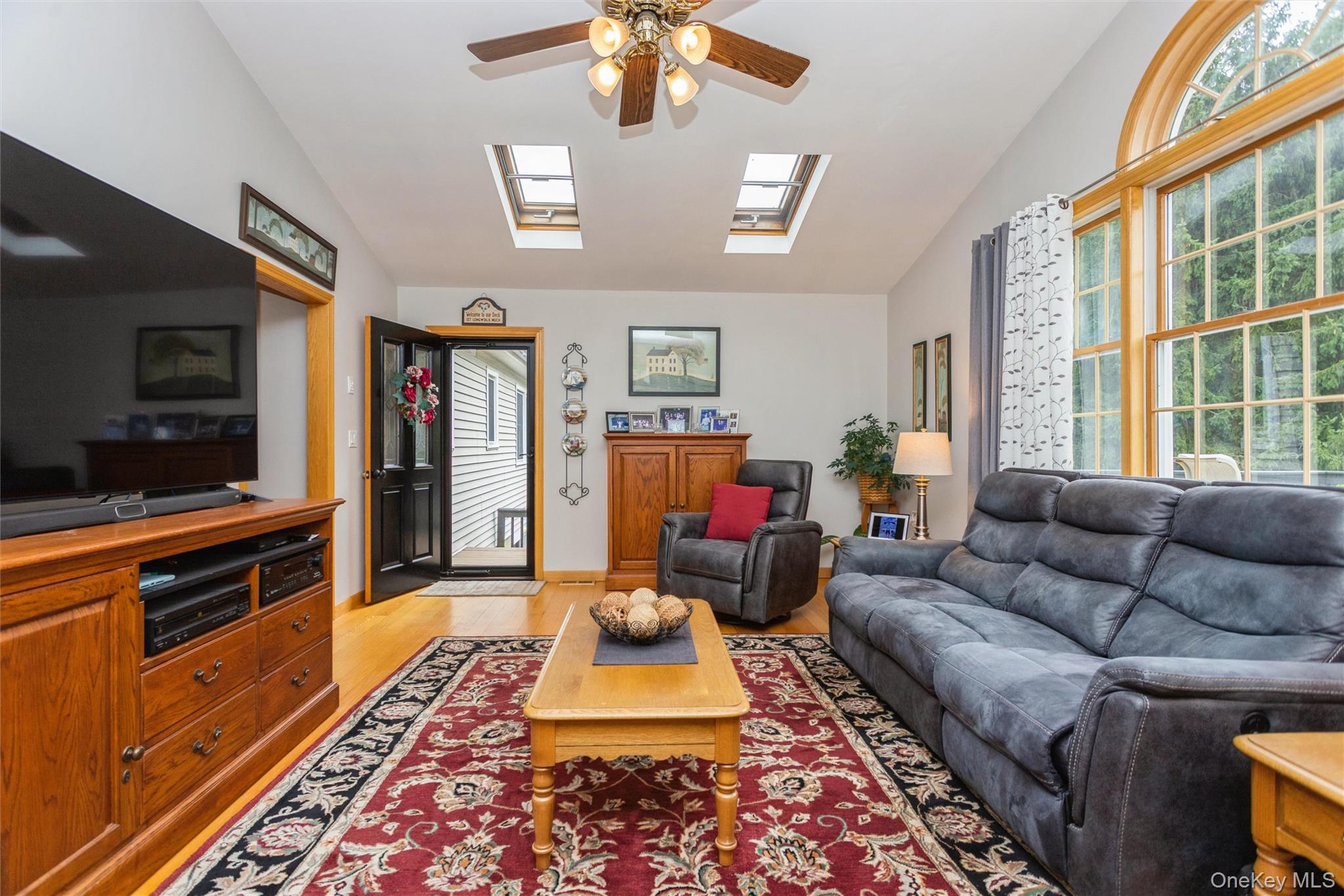 252 Buttonwood Avenue – For Sale photo 18