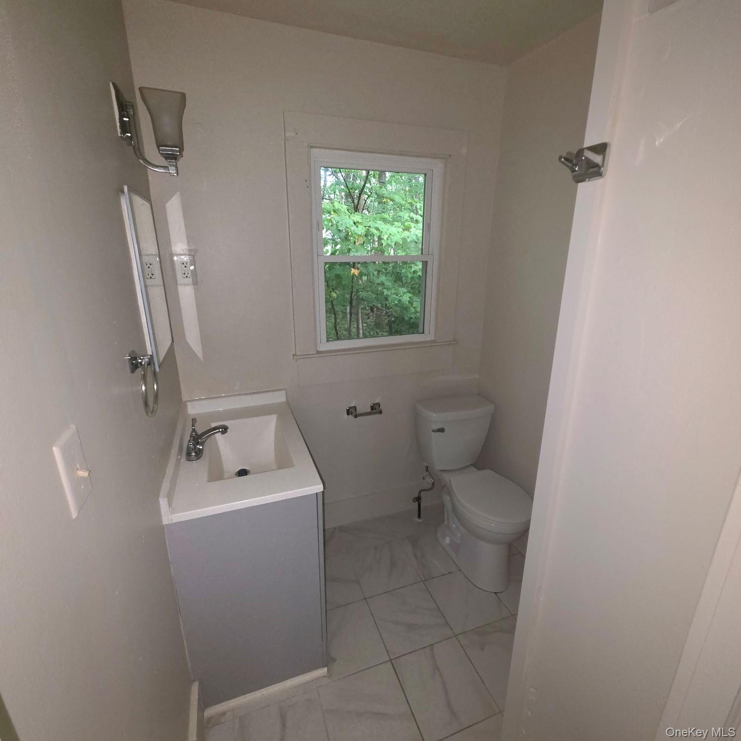 2 Storybrook Lane W – For Rent photo 6