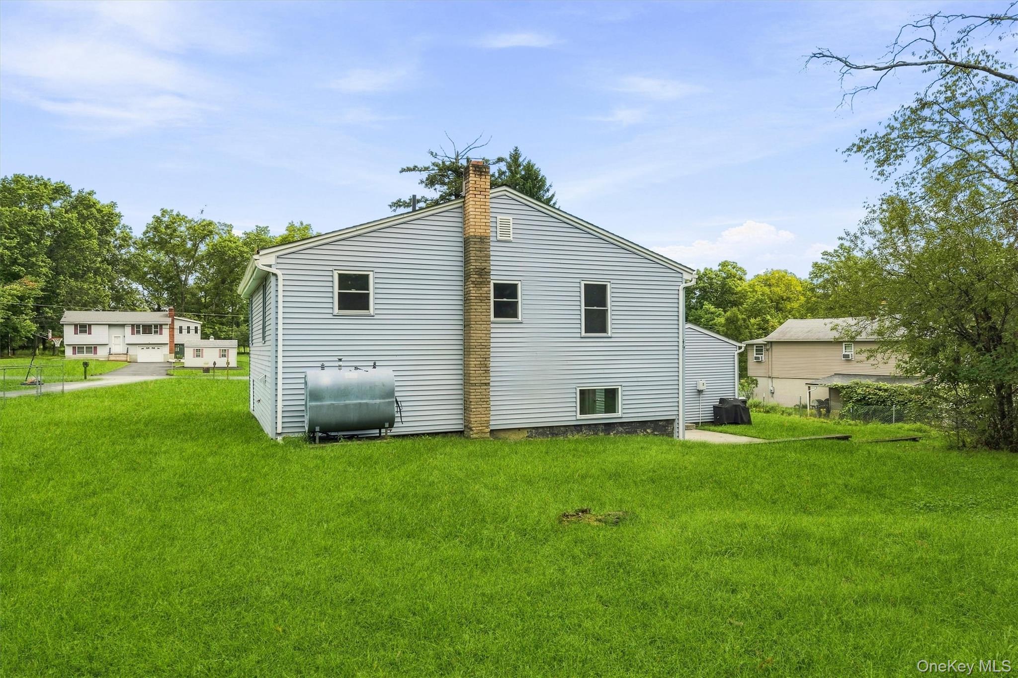 11 Strack Road – For Sale photo 43