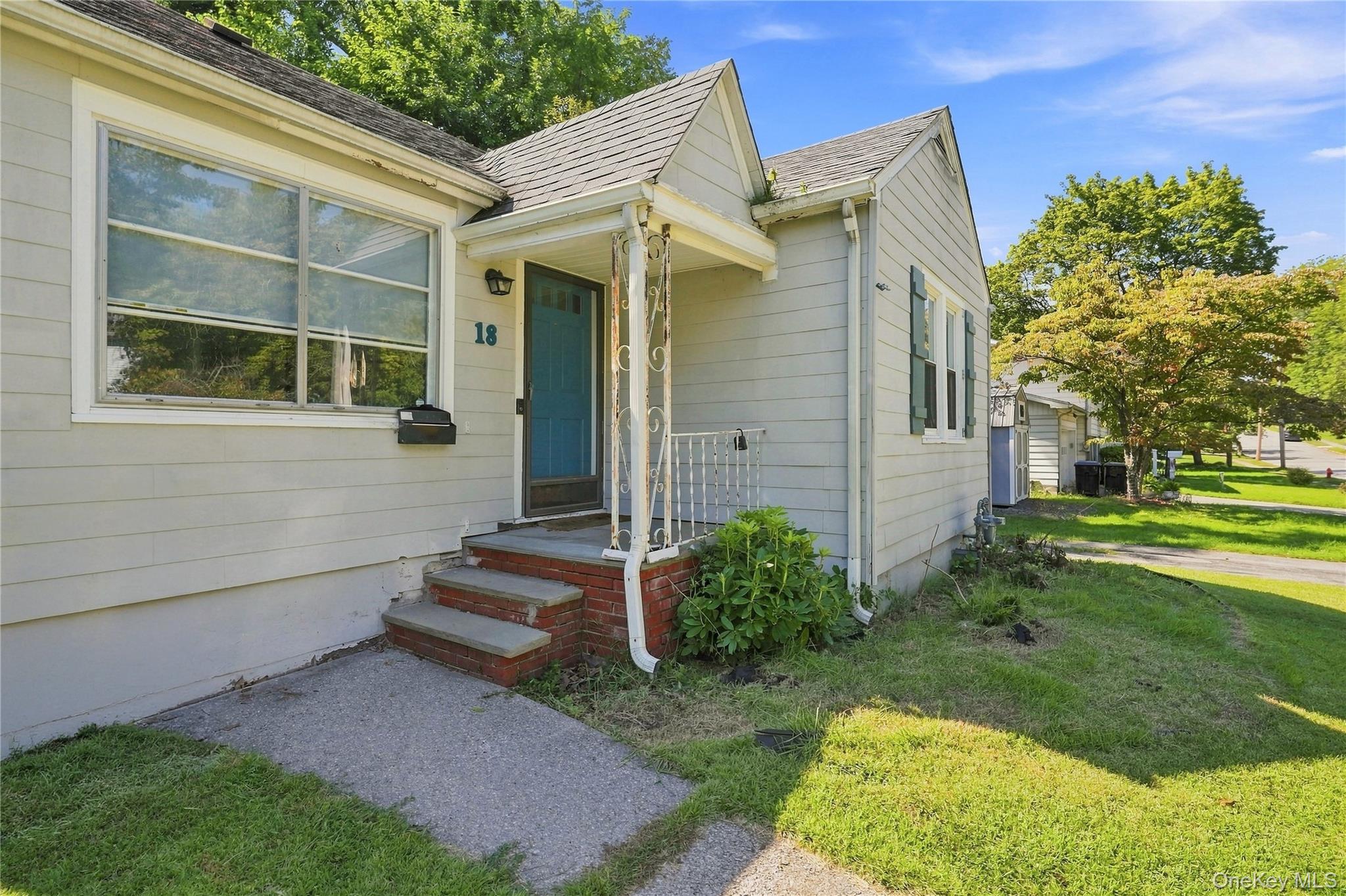 18 Underhill Avenue – For Sale photo 2