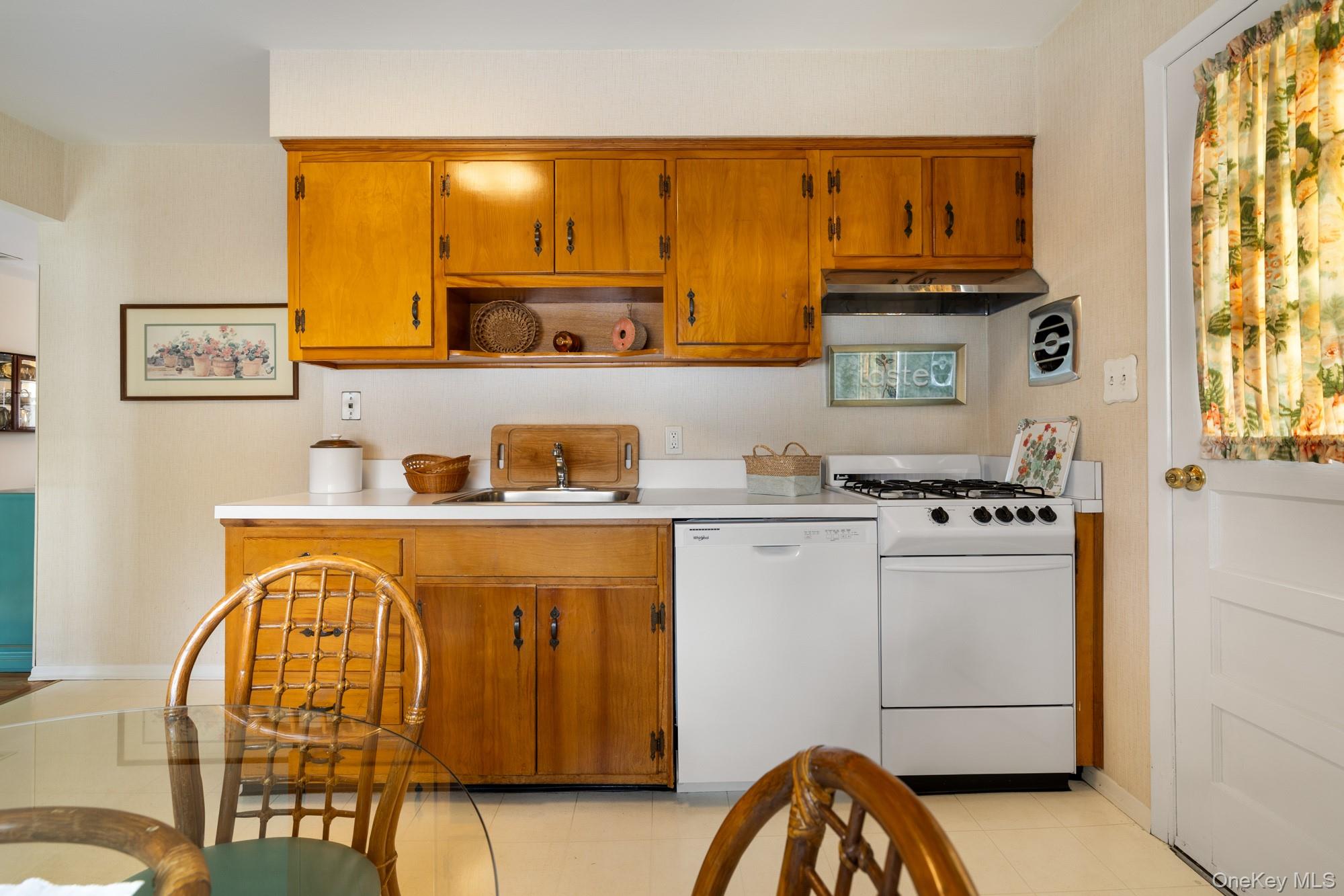 8 Ripley Drive – For Sale photo 14