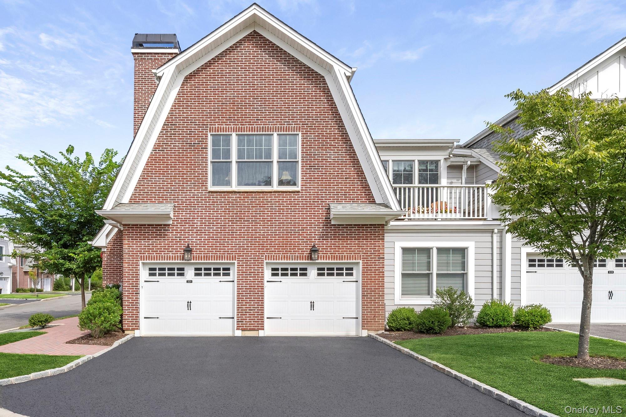 221 Coach Drive – For Sale photo 3