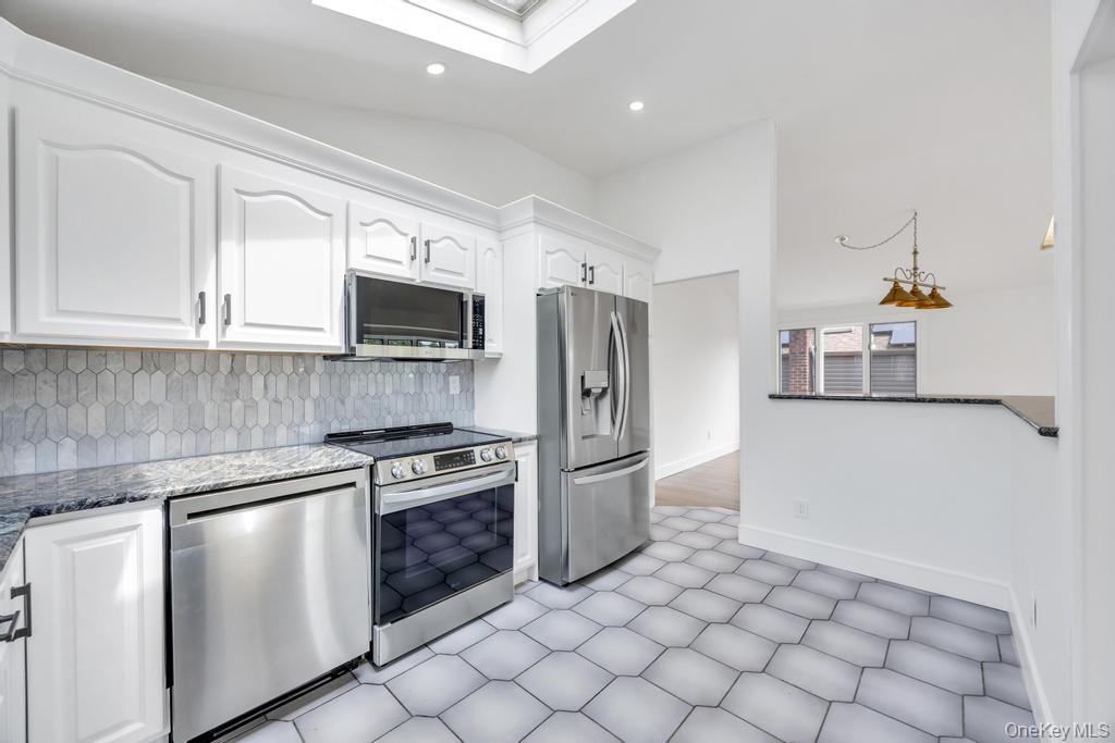 2331 Neptune Avenue – For Sale photo 6