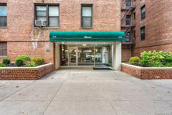 33-26 92nd Street, Unit 6R photo 2