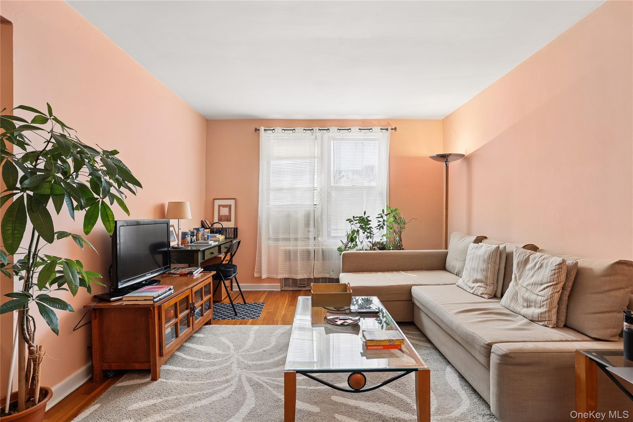 33-26 92nd Street, Unit 6R photo 3