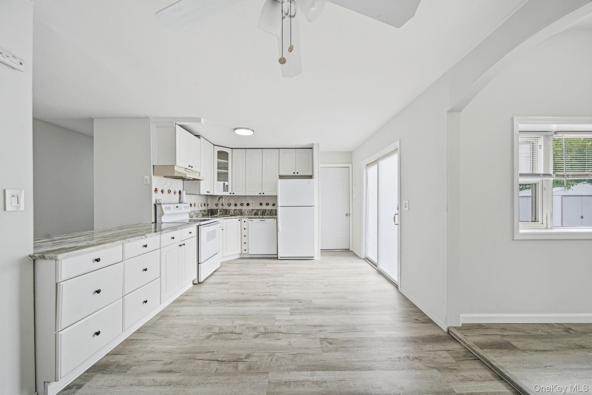 9 Carson Lane – For Sale photo 2