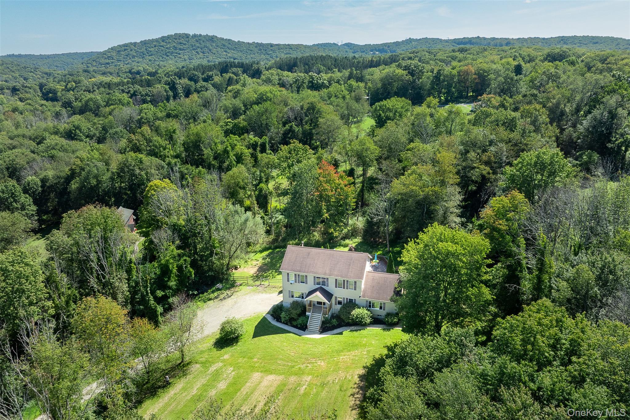 250 Highview Road – For Sale photo 3