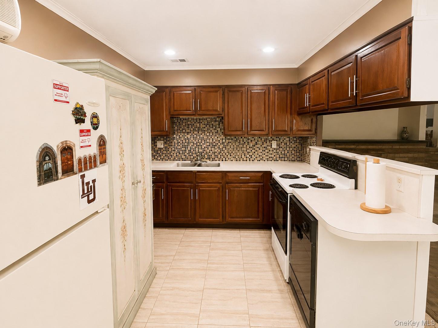 40 Maplewood Drive – For Rent photo 23