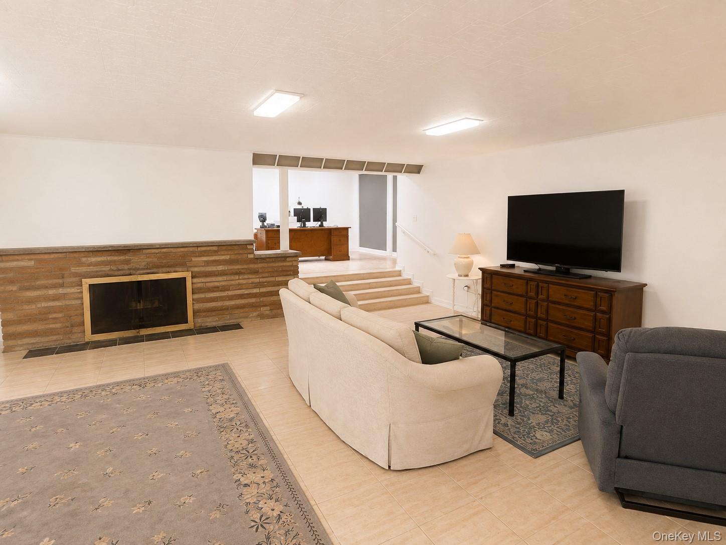 40 Maplewood Drive – For Rent photo 17