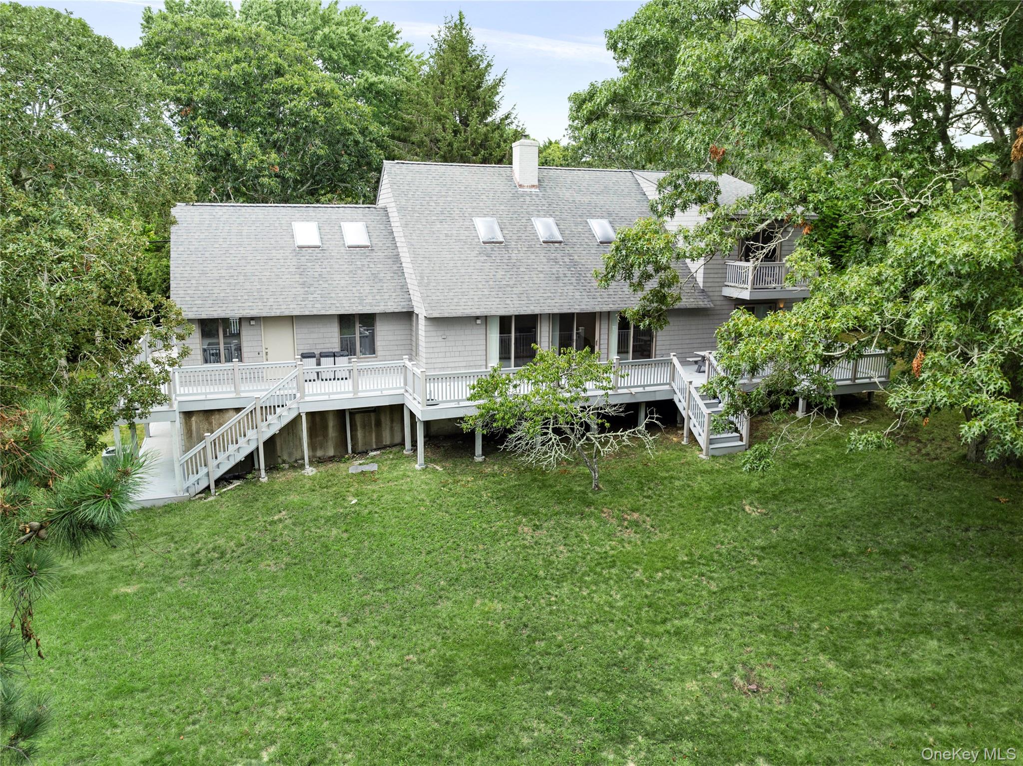 422 Montauk Highway – For Sale photo 2