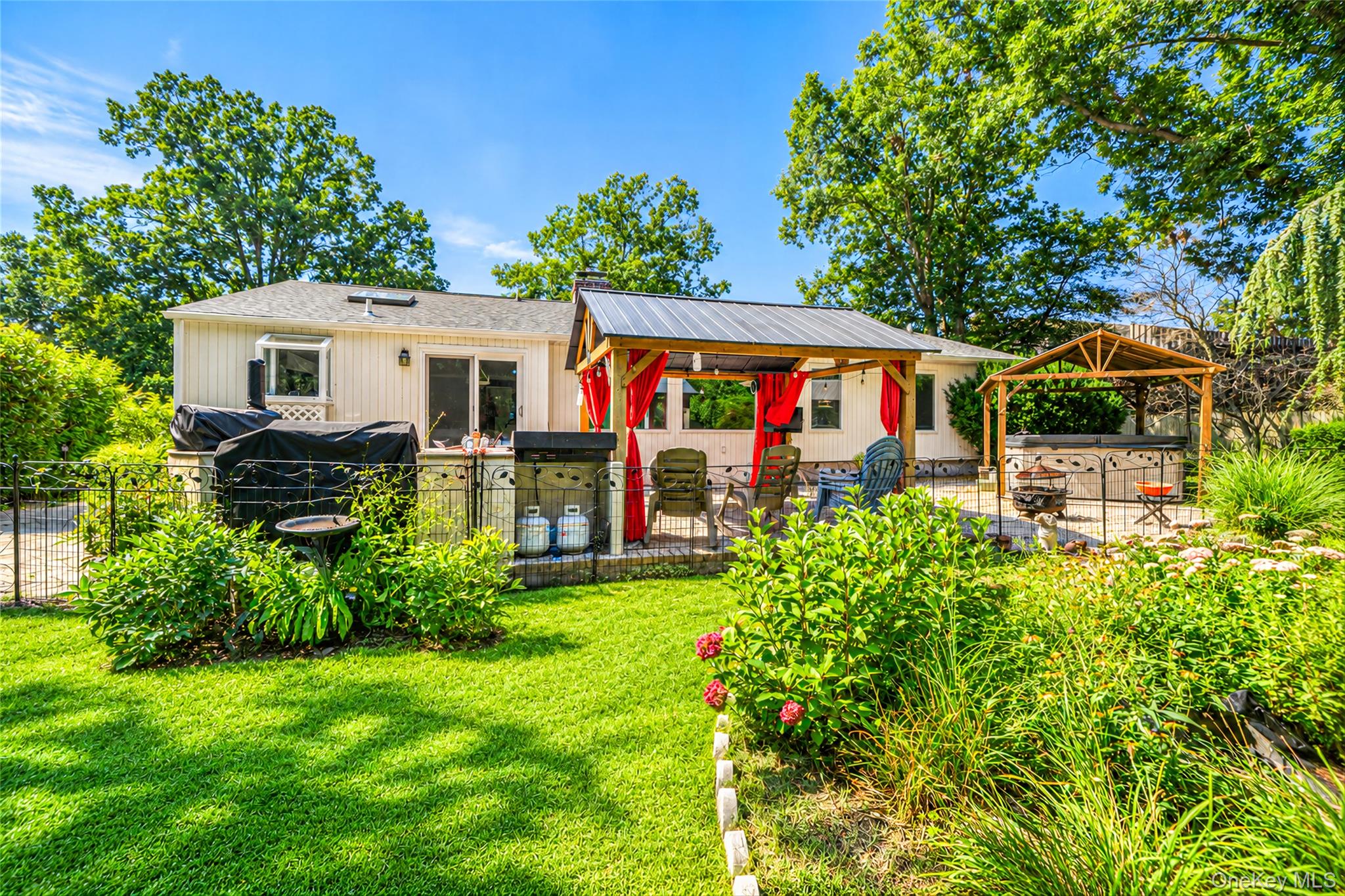 17 Mill Street – For Sale photo 34