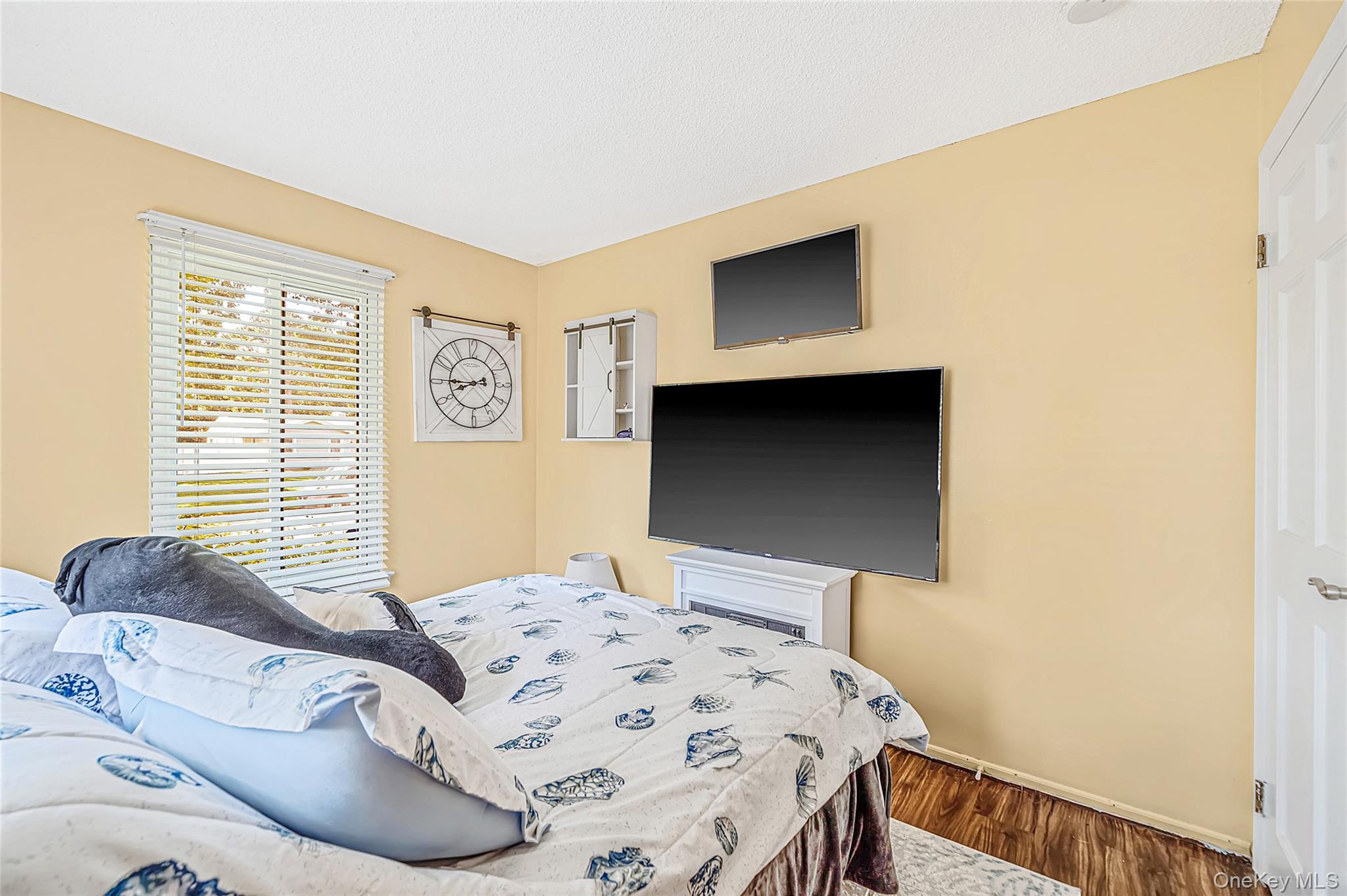 17 Mill Street – For Sale photo 24