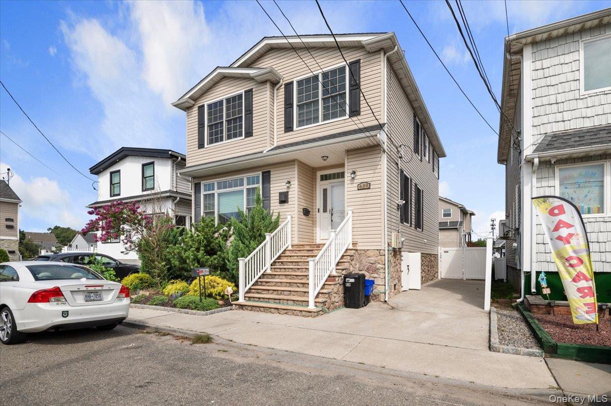 639 Lincoln Street – For Sale