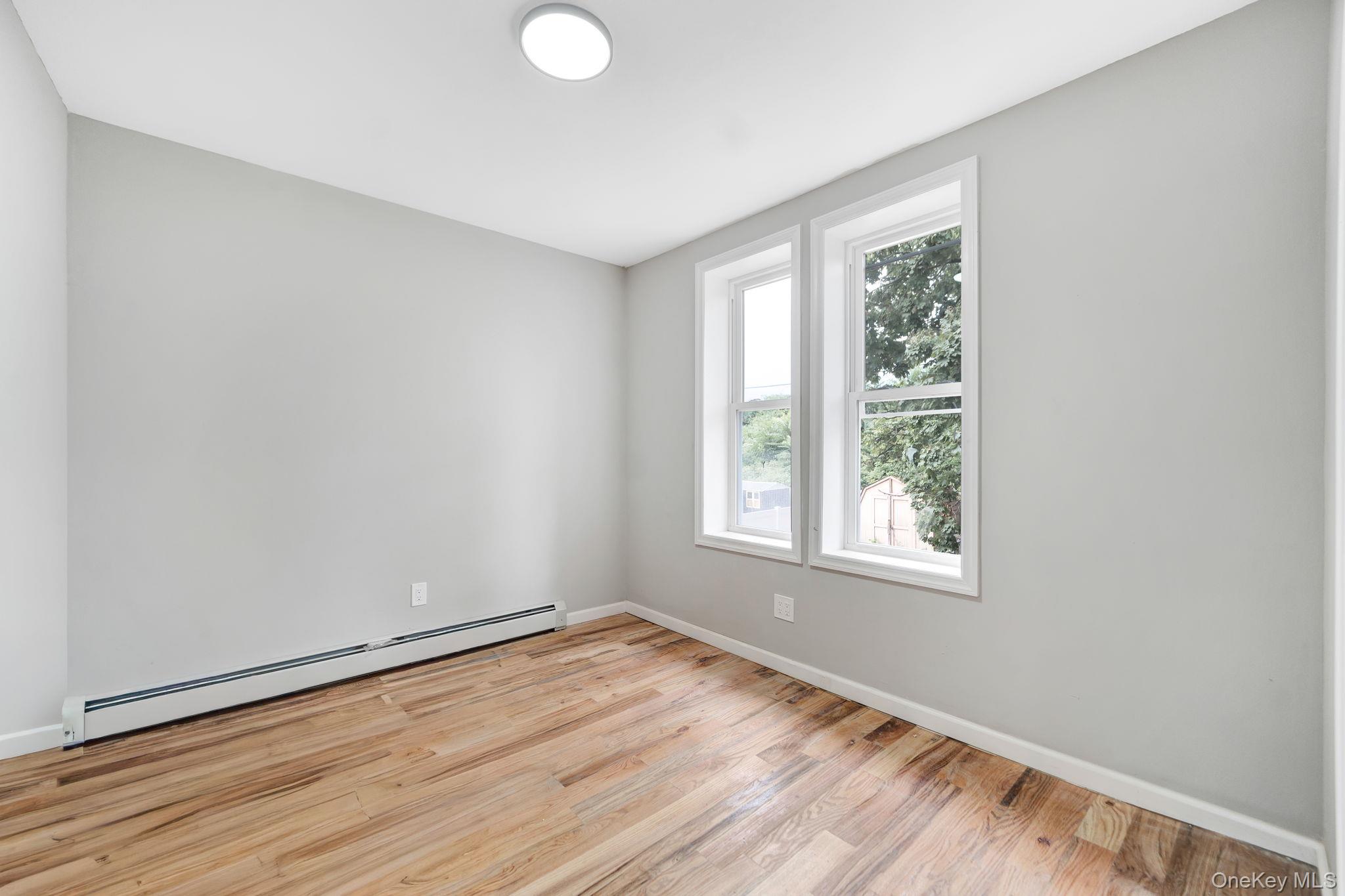 21933 Edgewood Avenue – For Sale photo 12