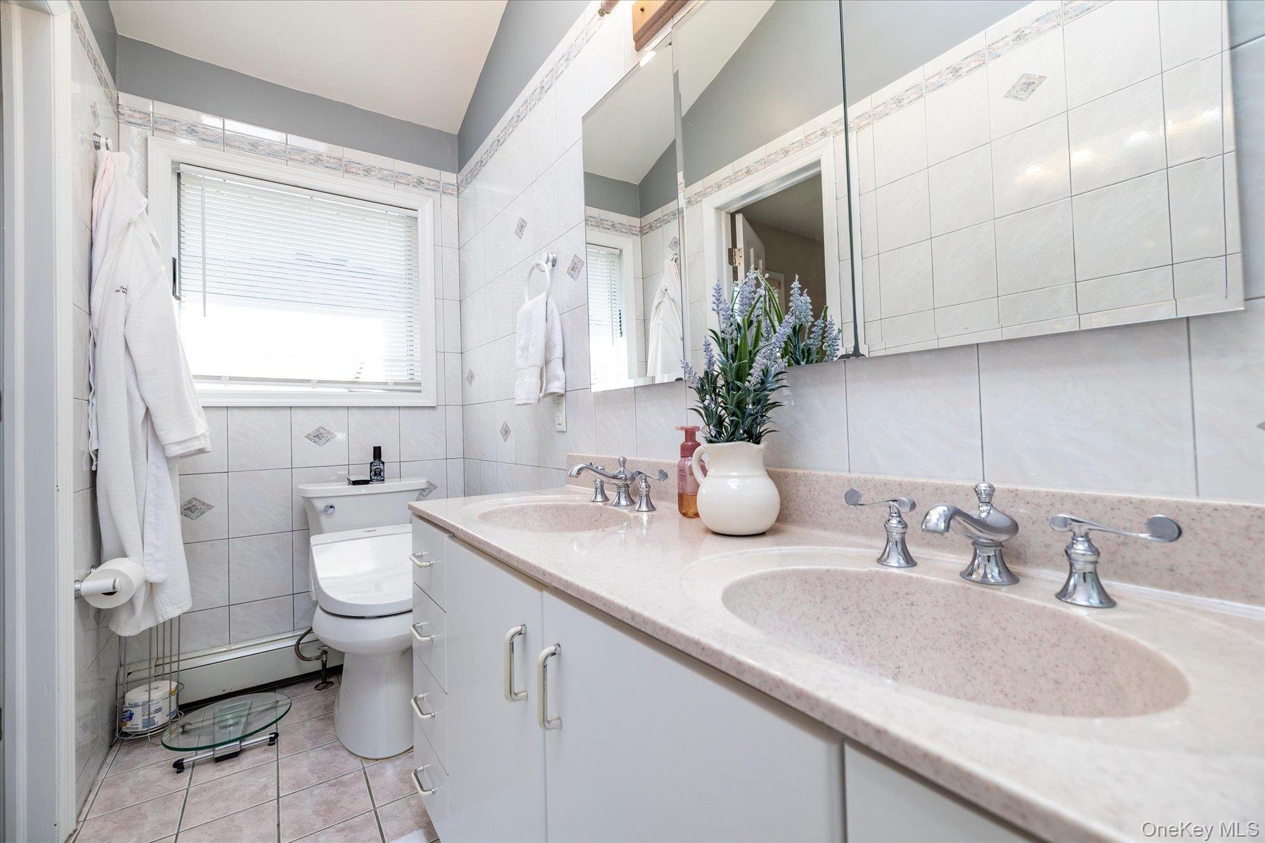 569 Links Drive S – For Sale photo 19
