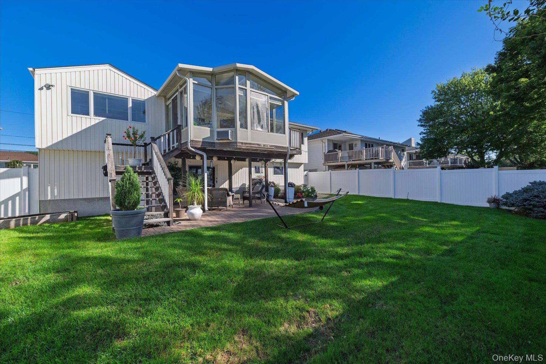 569 Links Drive S – For Sale photo 31