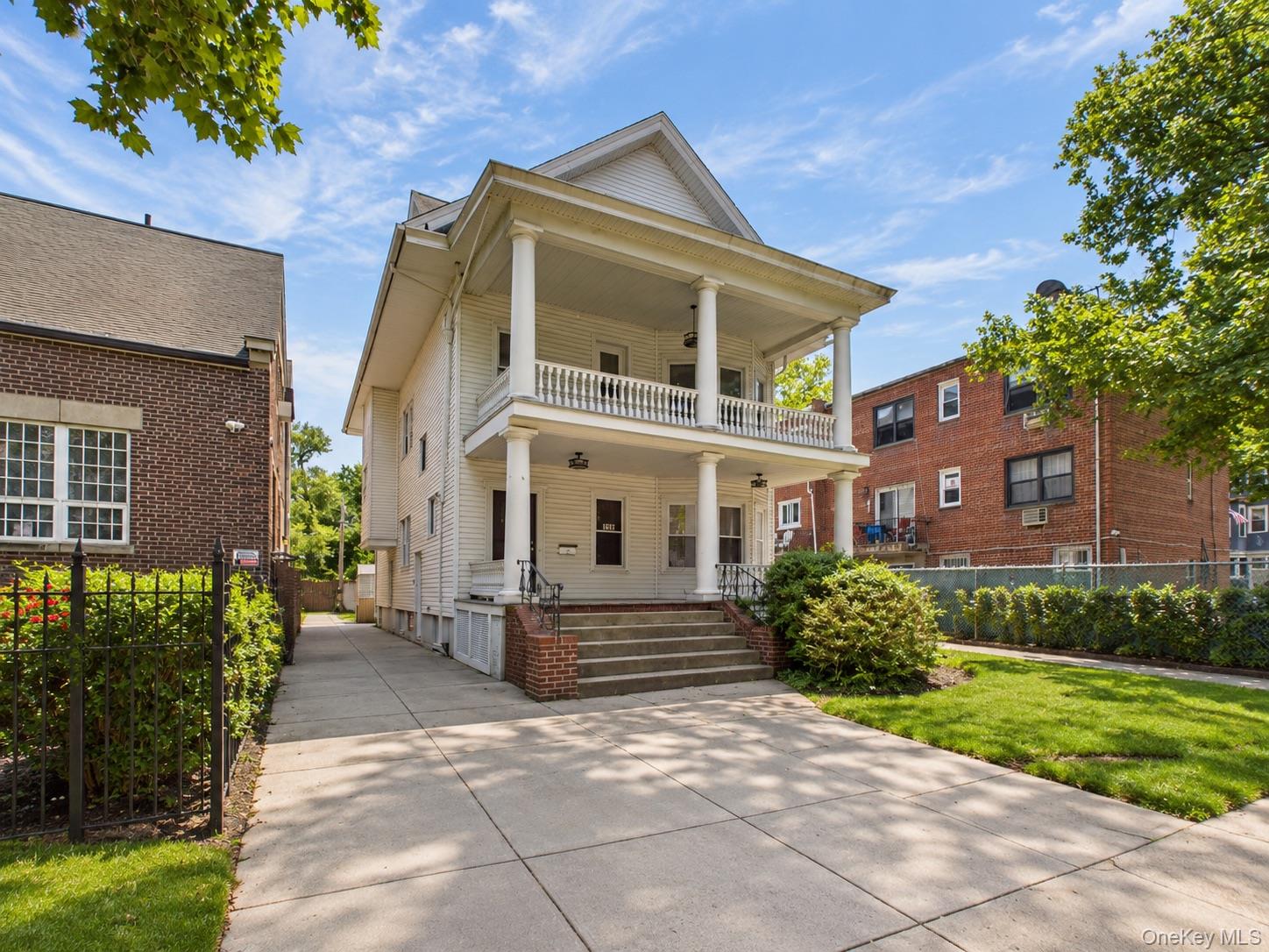 1212 Glenwood Road – For Sale