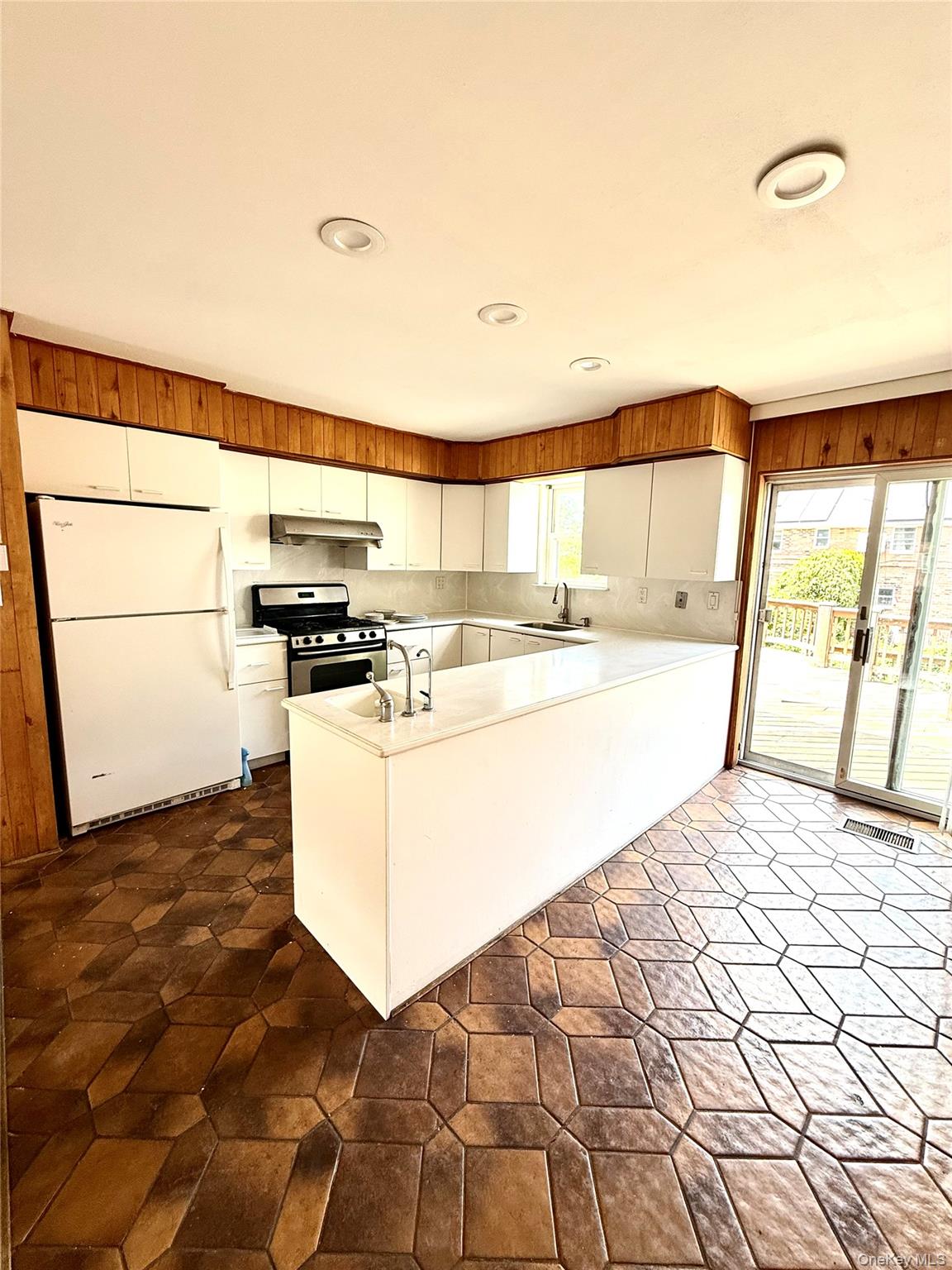 240-53 66th Avenue – For Sale photo 9
