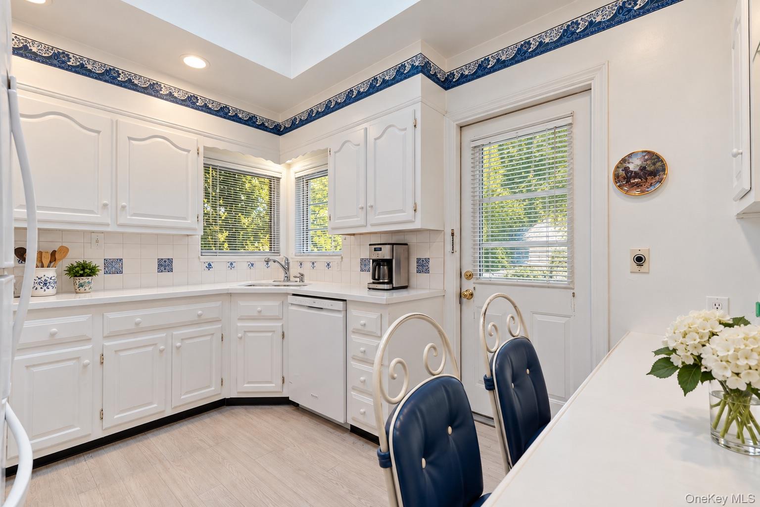 564 Richmond Road – For Sale photo 10