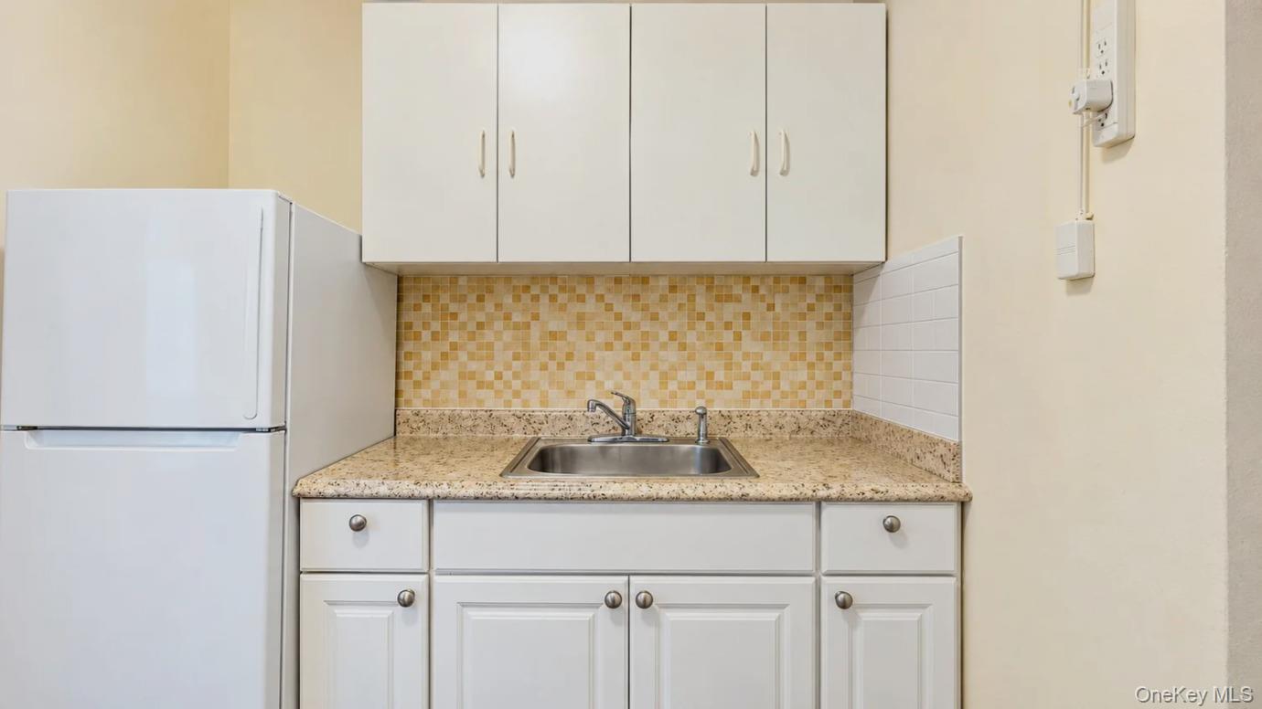 9752 75th Street, Unit A23 photo 6