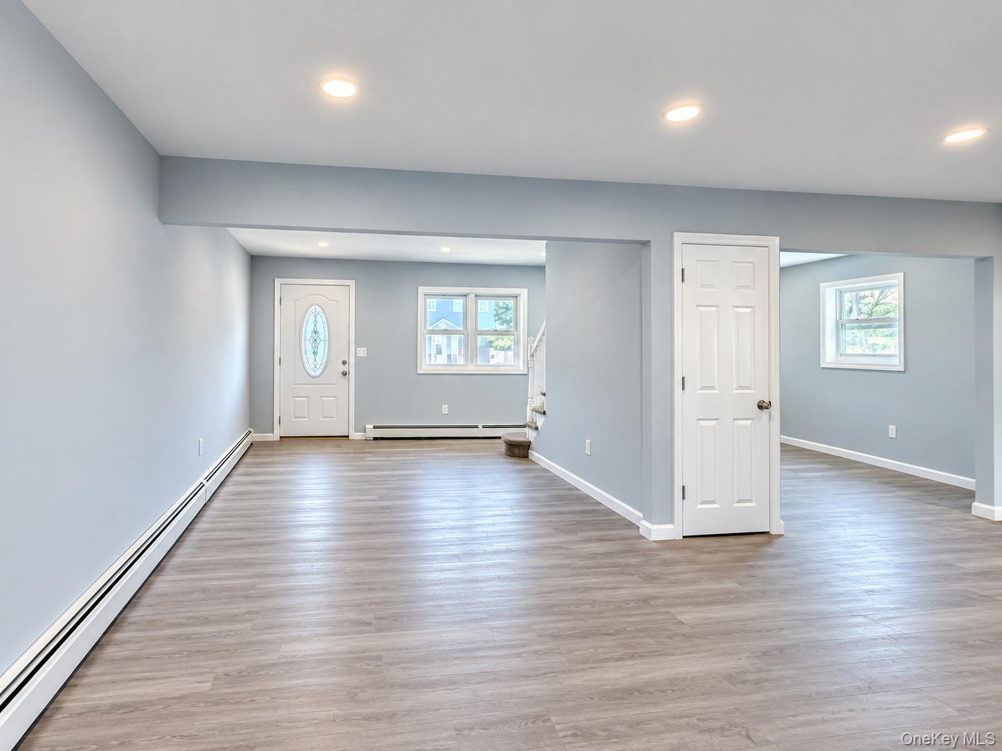 10 Frank Avenue – For Sale photo 10